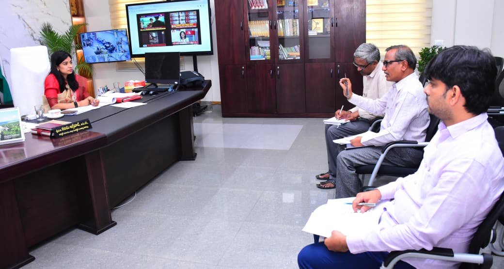 ప్రజా ప్రభుత్వ లక్ష్యాలపై క్షేత్ర స్థాయిలో విస్తృత అవగాహన కల్పించాలి  జిల్లా కలెక్టర్ గరిమ అగ్రవాల్